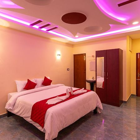 Auro Beach Resort ポンディシェリ エクステリア 写真
